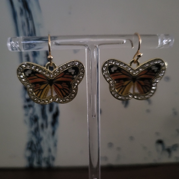 Summer cute goldtone earrings - Picture 3 of 3